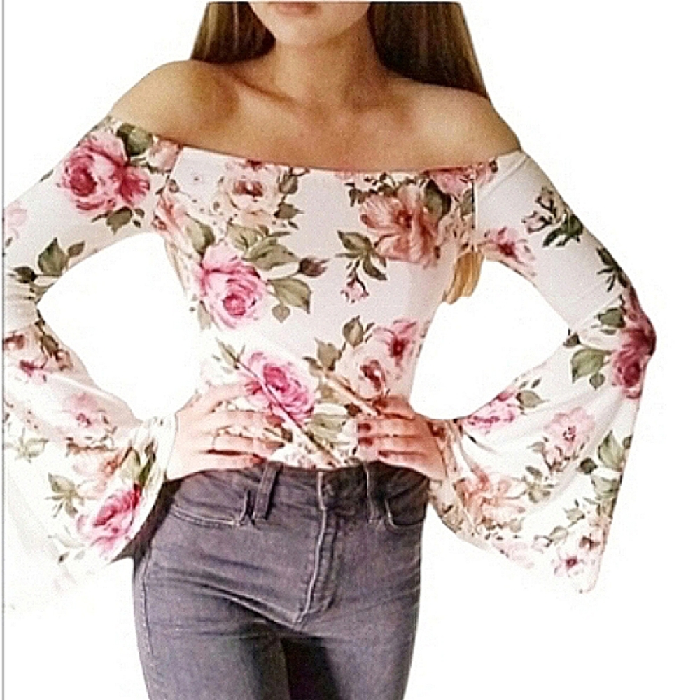 POLLY & ESTHER Off Shoulder Bell Sleeve Floral Blouse Top EUC - Picture 9 of 9